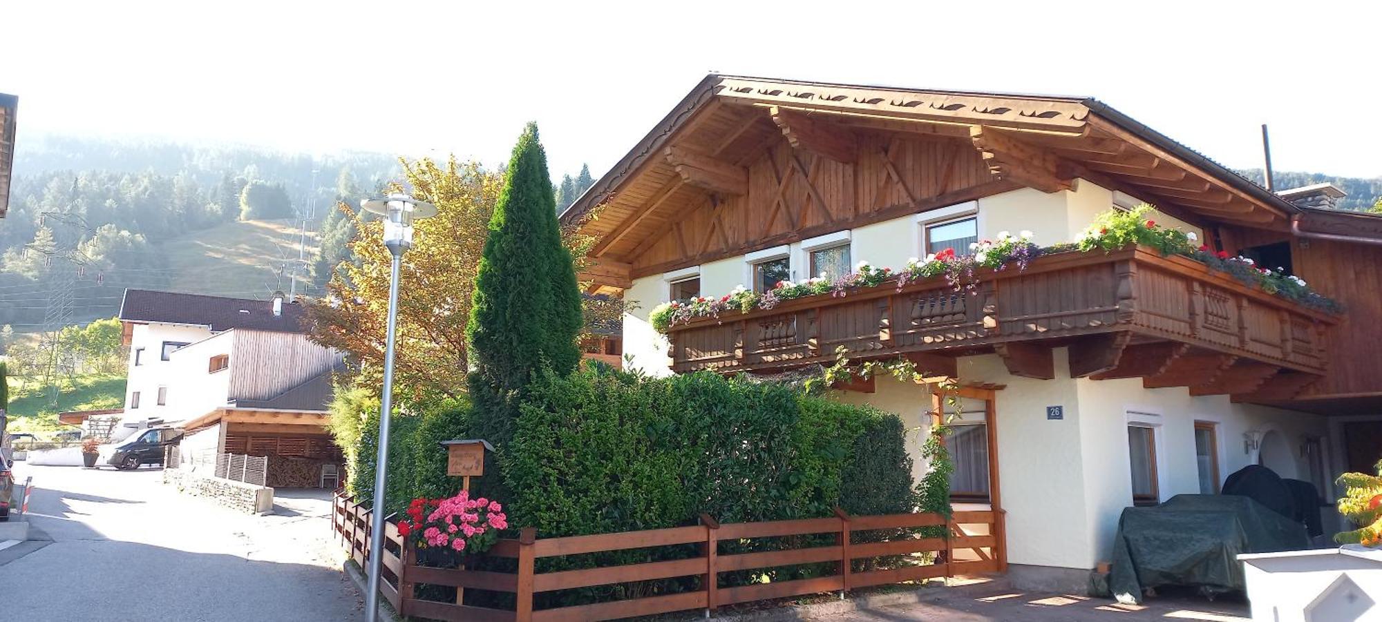 Ferienwohnung Goetzner Auszeit إنسبروك المظهر الخارجي الصورة
